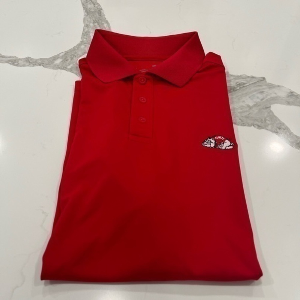 Under Armour Men’s medium‎ red shirt with a bull dog logo